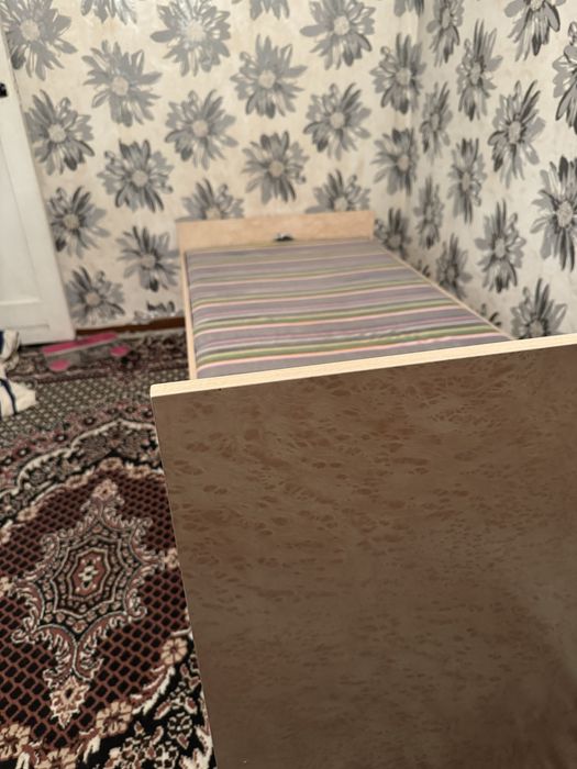 Односпальная кровать