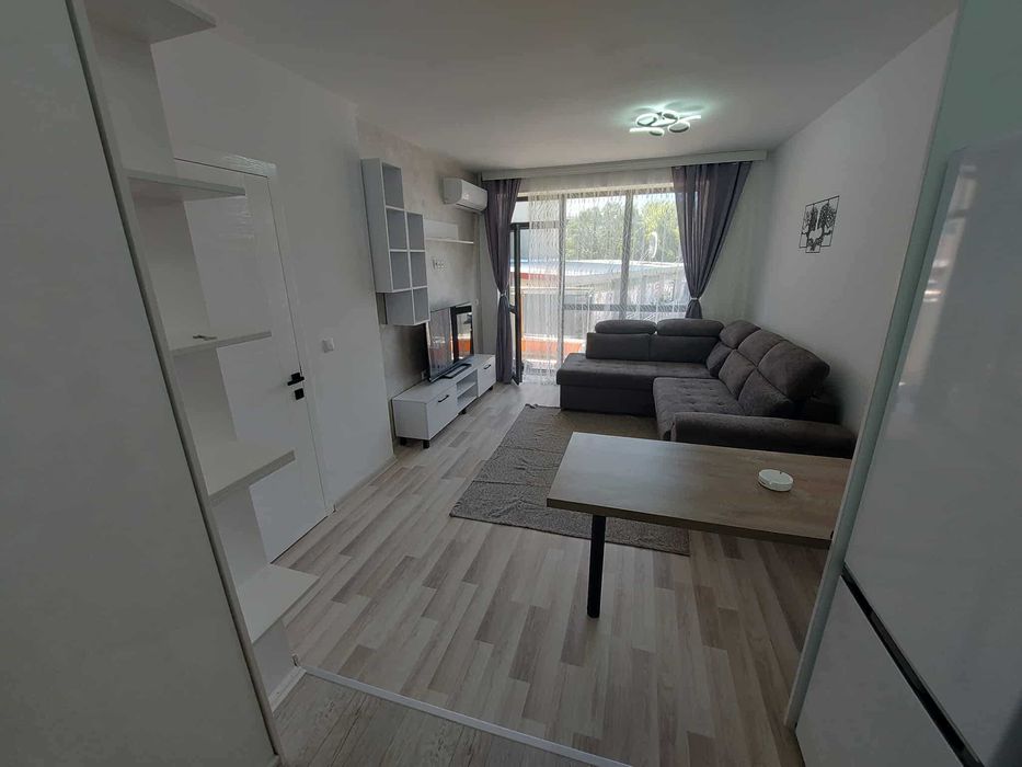 Дава се под наем Двустаен апартамент в Търговище, Вароша - 60 кв.м за 306 € - Снимка #3