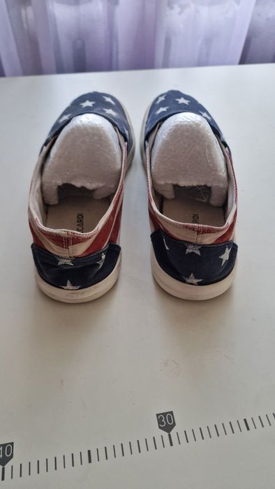 Продам кеды женские размер 39