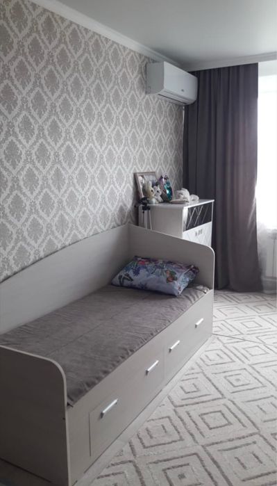 Продам кровати  с матрасом