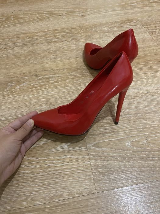 Продам туфли размер 36