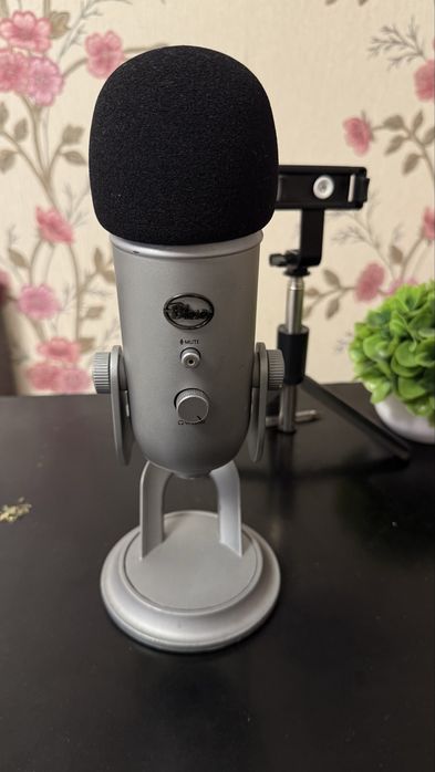 Микрафон Blue Yeti для АСМР