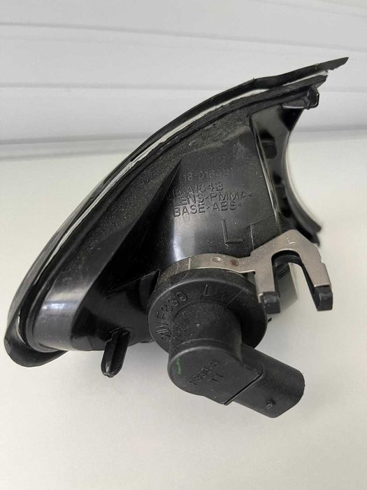 Semnalizator stanga bmw seria 3 e46 2001 2005 nou