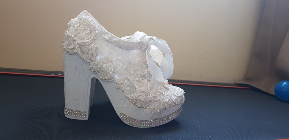 Сватбени обувки удобни и стилни