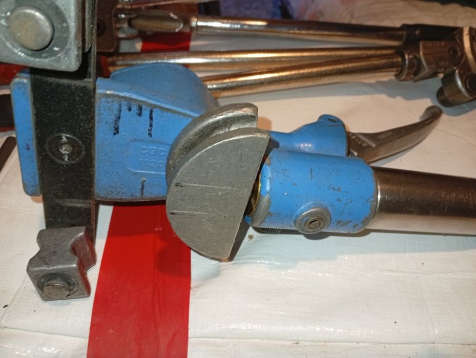 Pentru  diverse intrebuintari