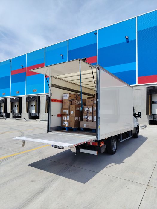 Transport dubă cu lift transport marfă grea  transport București transport Ikea mutări obiecte grele