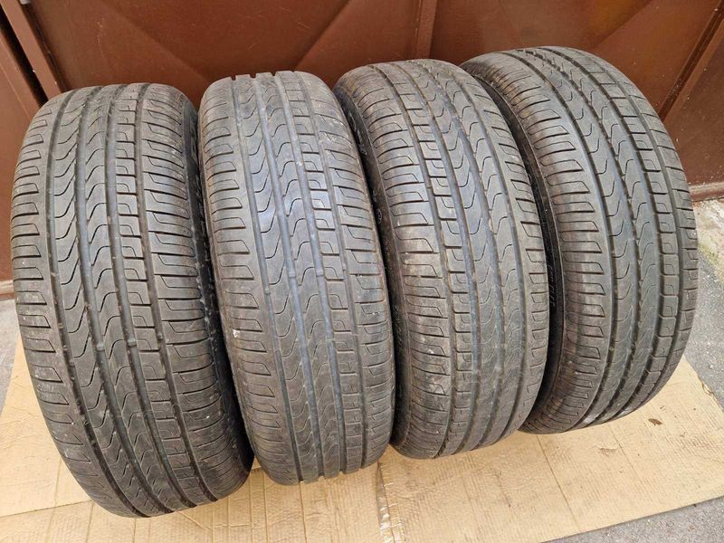 4 Pirelli R18 225/60 летни гуми Runflat  DOT3522