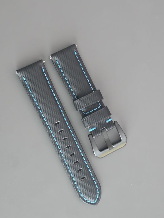 Curea ceas, textura fibra carbon, 22mm