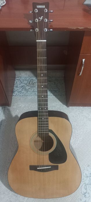 гитара YAMAHA 310