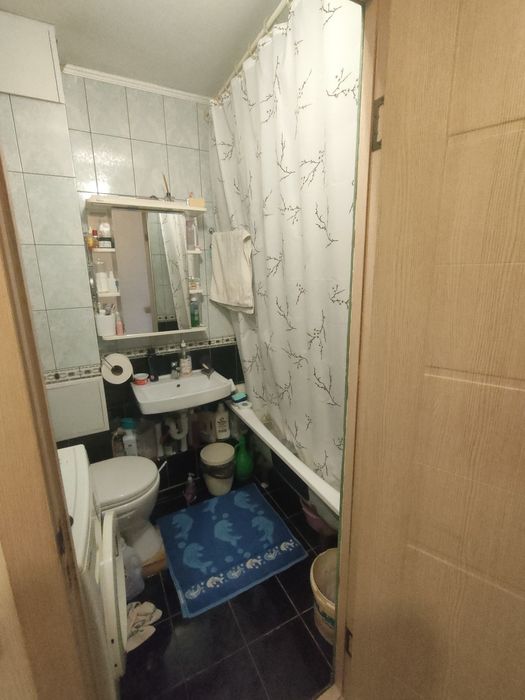 Продам 4х комнатную квартиру