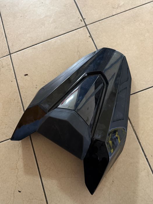 CBR 650R капак седалка