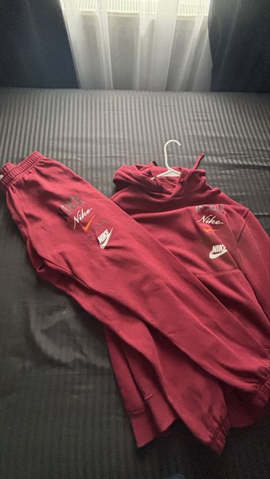 Vand un haul de haine noi pe care nu le am purtat niciodata