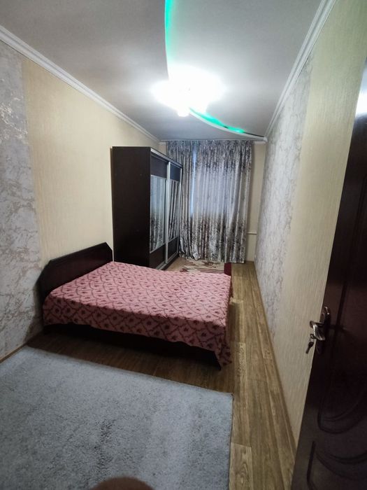 Чиланзар-10 квартал 2-х комнатная