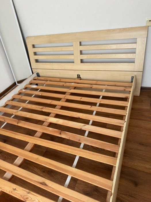 Продам кровать двухспальняя