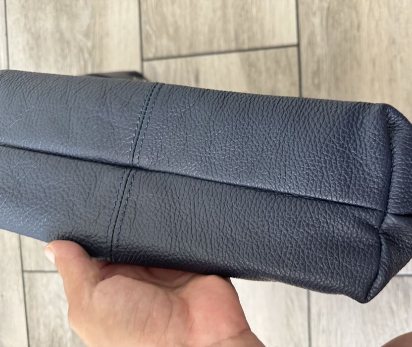 Geanta piele naturala bleumarin