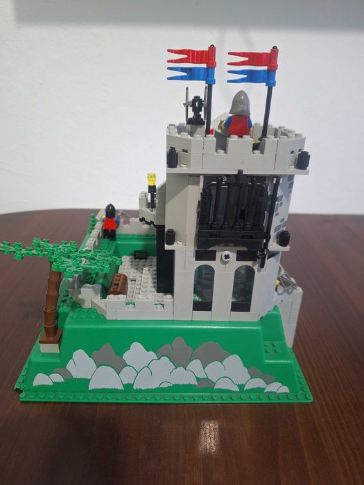 Lego 6081: King's Mountain Fortress