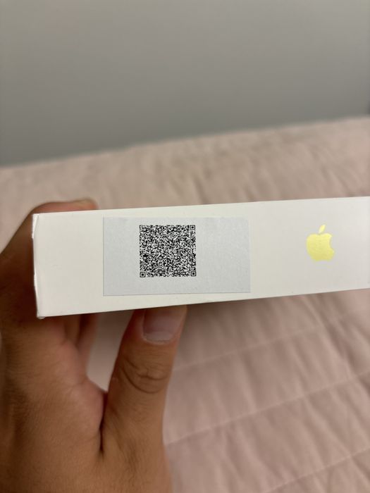 Ipad A16 128GB Yellow новый