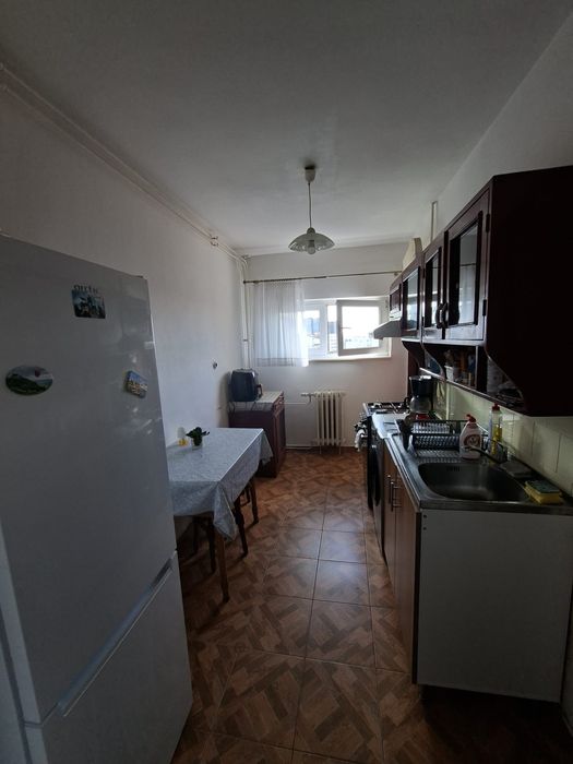 Caut colega de apartament