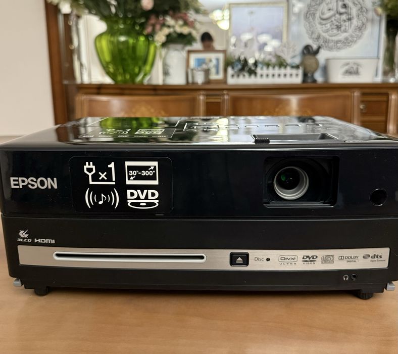 Проектор Epson EH-DM3