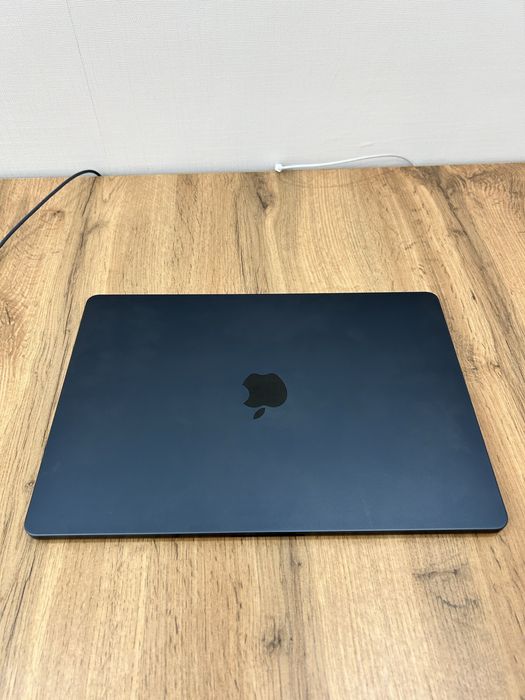 Macbook Air 15 2025 m4 16/256