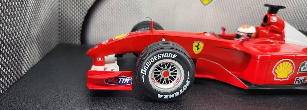 Macheta auto Formula 1 Ferrari F1 2000 Schumacher 1/18 Hotwheels