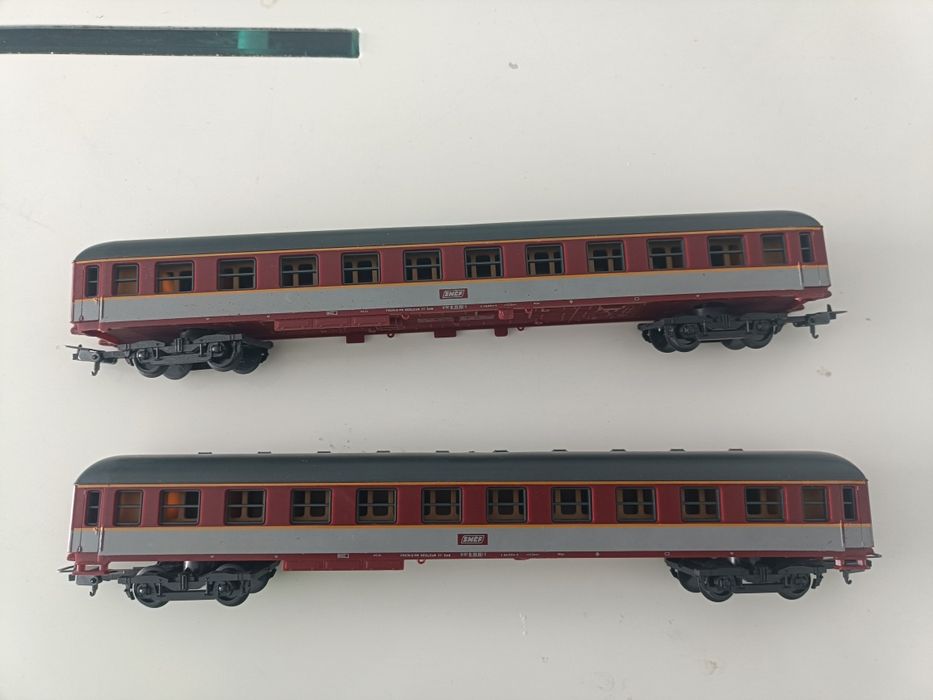 Macheta vagoane trenuleț electric