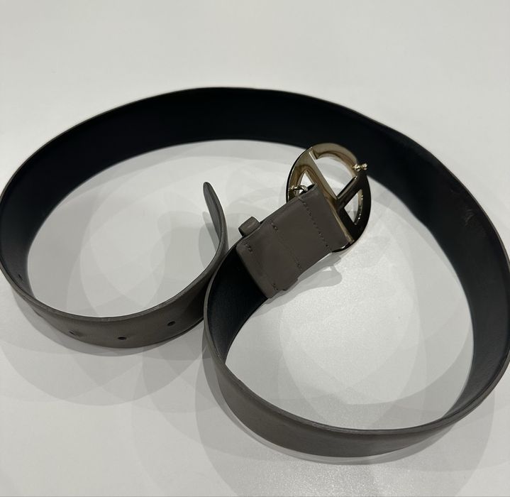 Колан от естествена кожа на италианската марка FERRE