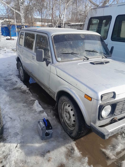 Нива пятидверная ВАЗ 2131