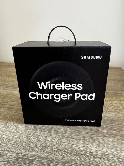 Samsung Wireless Charger Pad EP-P3100 – безжично зарядно с кутия, адаптер, кабел