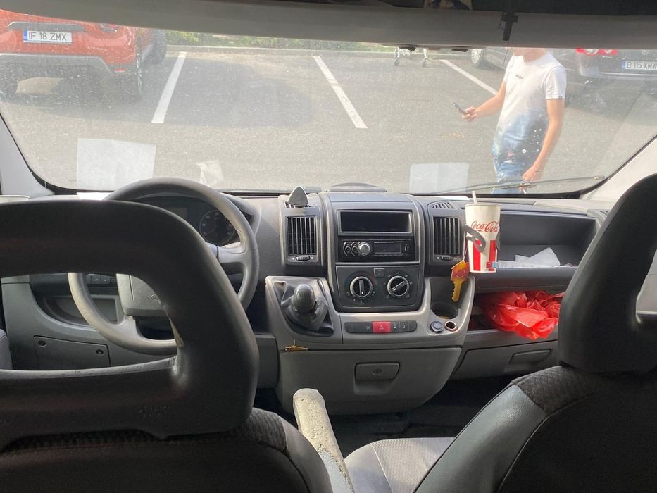 Vând dubă Citroën Jumper 2.2 Diesel – 6+1 locuri
An fabricație: (poți