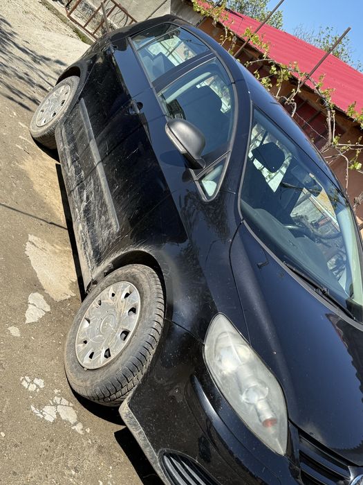 De vanzare golf 5 plus 1.6