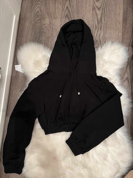 Hoodie scurt negru, marime S