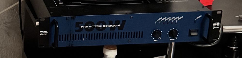 Vand sau schimb cu boxe !!