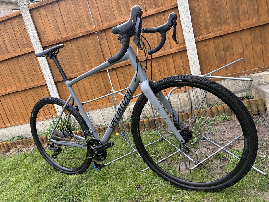 Bicicleta specialized gravel divergi