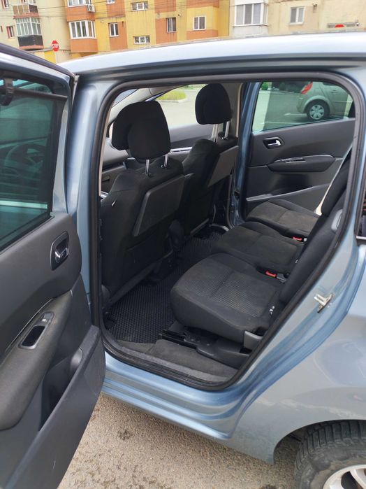 PEUGEOT 5008 2010 — imagine 5