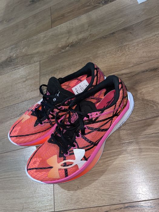 under armour velociti  elite 42