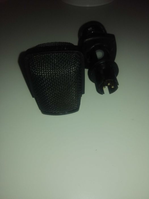 Microfon Sennheiser MD 421 capsula si grila