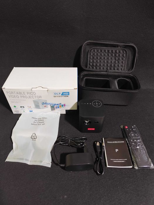 Video-proiector BYINTEK P19 4K, 3D LED