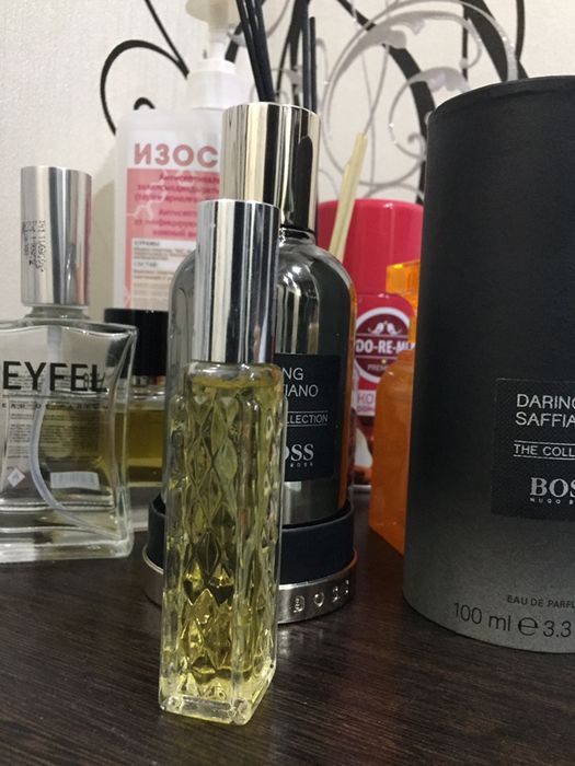 Boss Bottled Intense Hugo Boss 14мл отливант