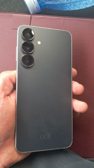 Vand samsung galaxy s25FE impecabil