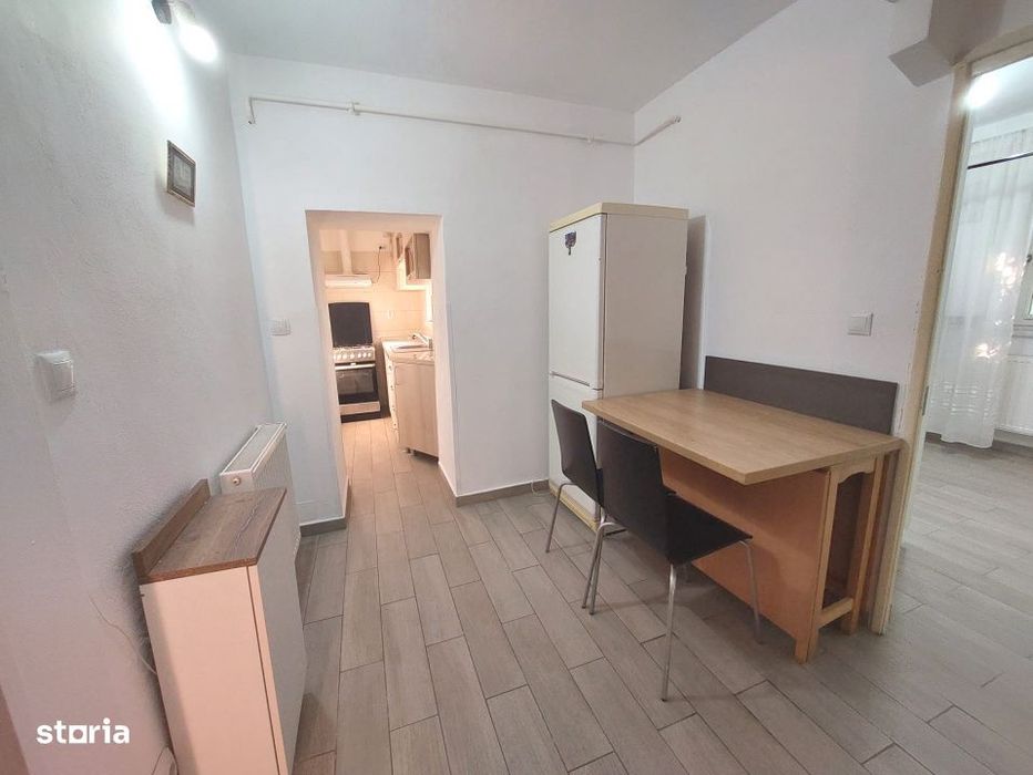 Inchiriez garsoniera moderna, decomandata – Zona Garii, Craiova — fotografia 1