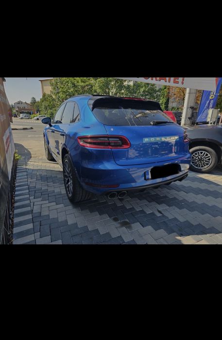 Porsche Macan 440 cp Turbo Performance avariat