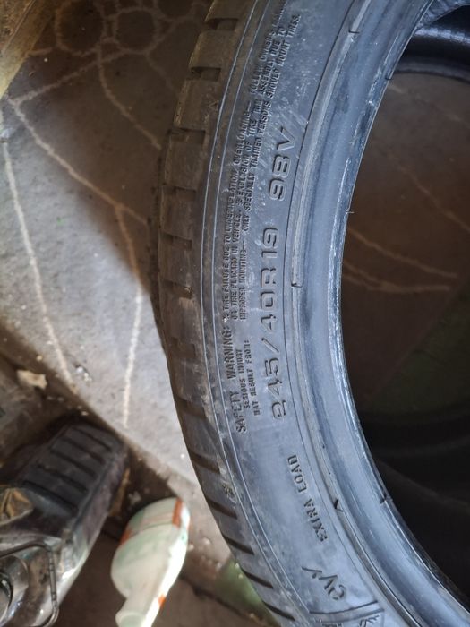 245 40 19 Goodyear / Dunlop DOT 2024 / 2025 iarna  aproape noi