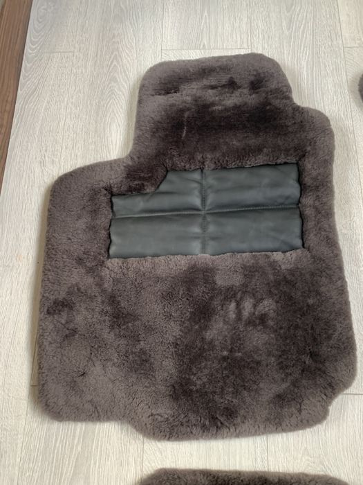 полики Bentley