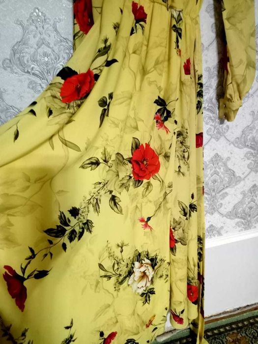 Вечернее  женское платье