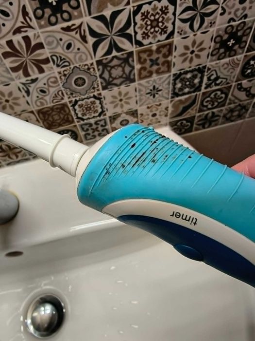 Електрическа четка за зъби Oral-B Professional Care