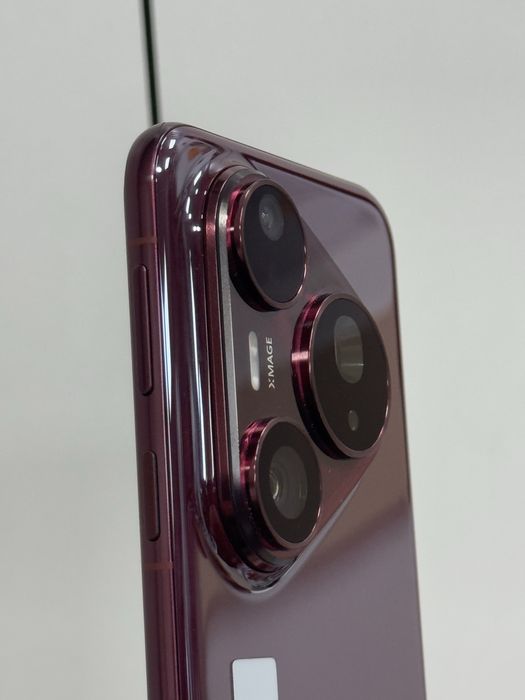 Продавам нов Huawei Pura 80 PRO