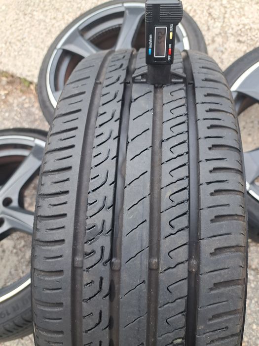 2бр. 225/40/19 Barum Bravuris 5 HM гуми