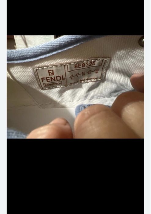 Продам кеды Fendi
