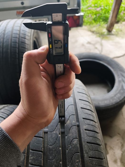 Pirelli 235 60 17